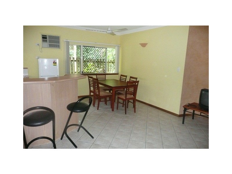 2/34 Oliva Street, Palm Cove QLD 4879