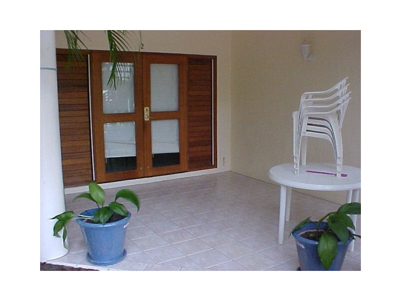 2/34 Oliva Street, Palm Cove QLD 4879