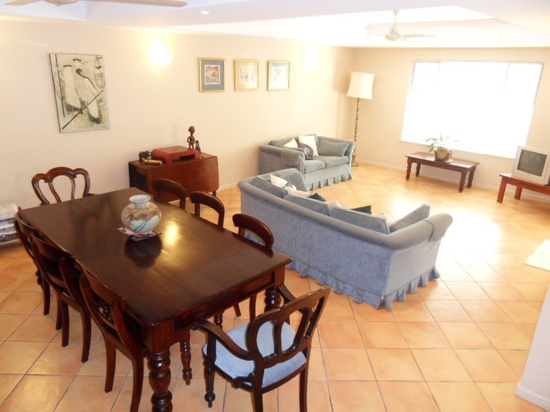4/75 Cedar Road, Palm Cove QLD 4879