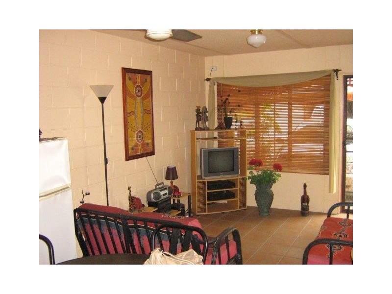 10/9-11 Amphora Street, Palm Cove QLD 4879