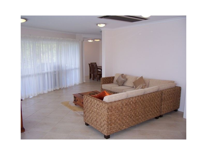 422 Coral Coast Drive, Palm Cove QLD 4879