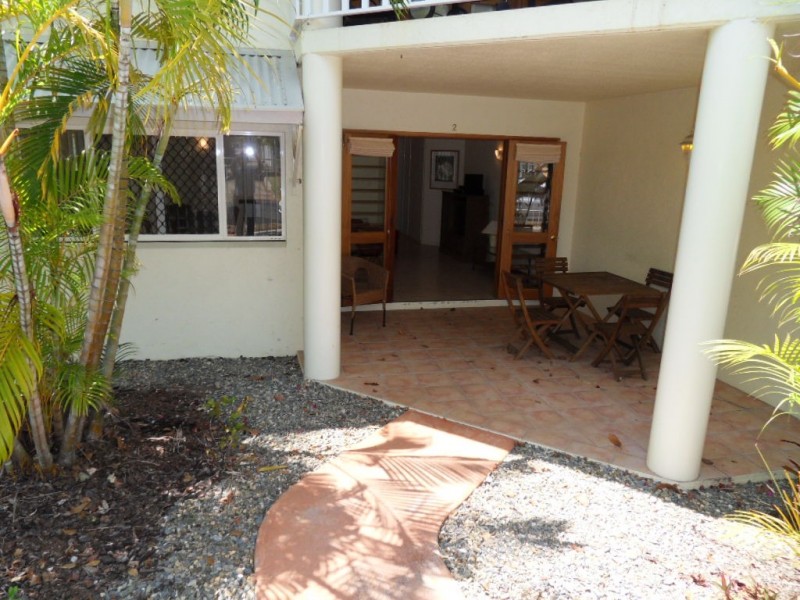 2/30 Oliva Street, Palm Cove QLD 4879