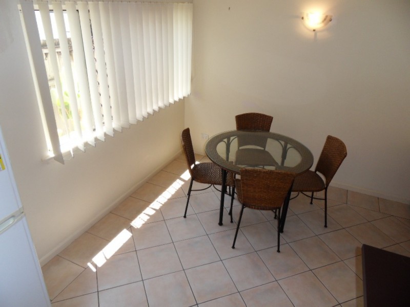 2/30 Oliva Street, Palm Cove QLD 4879