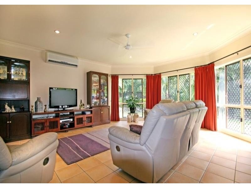 2 Morinda Close, Kewarra Beach QLD 4879