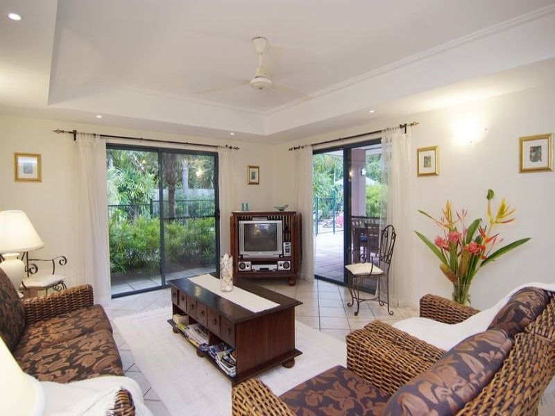 Palm Cove QLD 4879