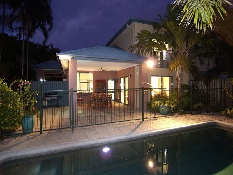 Palm Cove QLD 4879