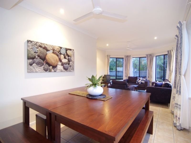 Palm Cove QLD 4879