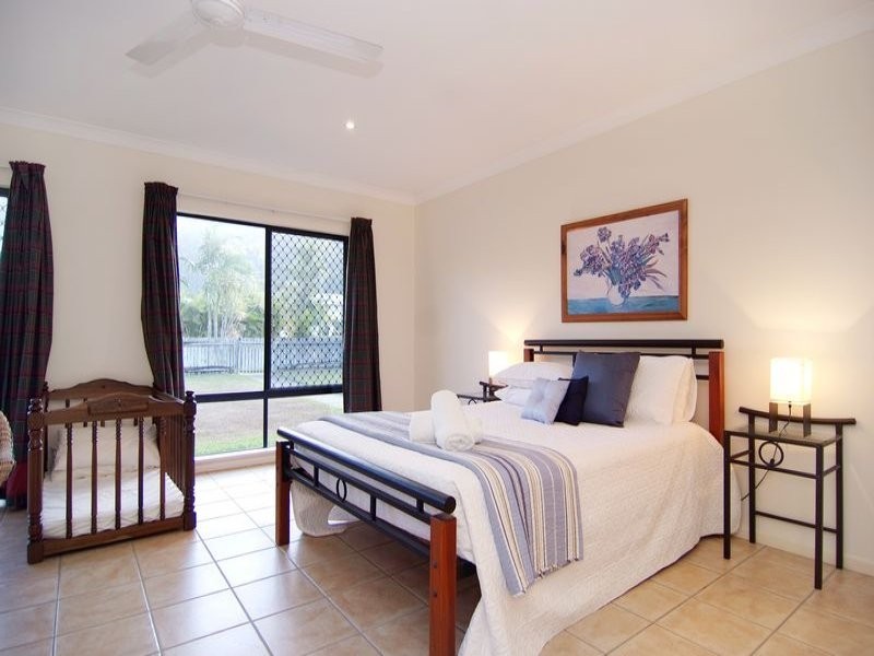 Palm Cove QLD 4879