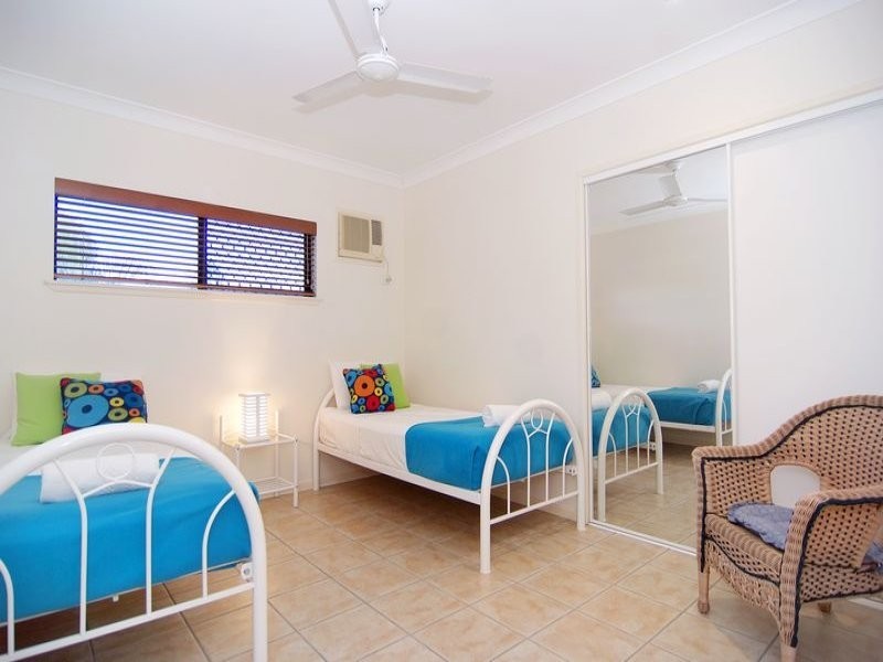 Palm Cove QLD 4879