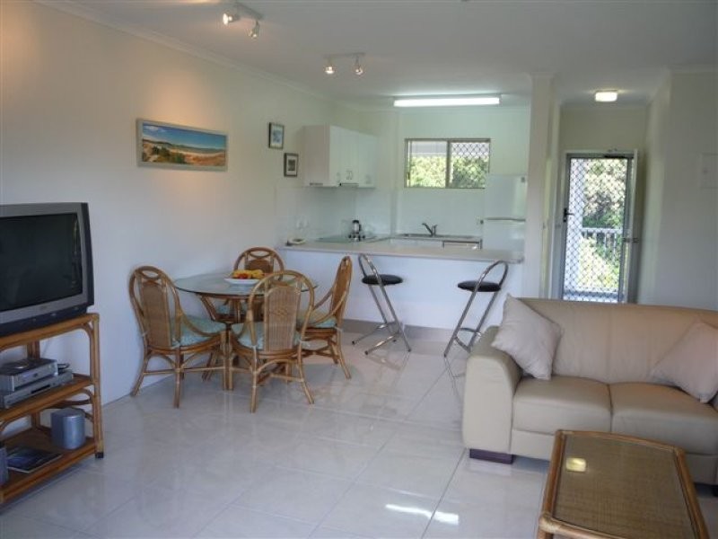 Palm Cove QLD 4879