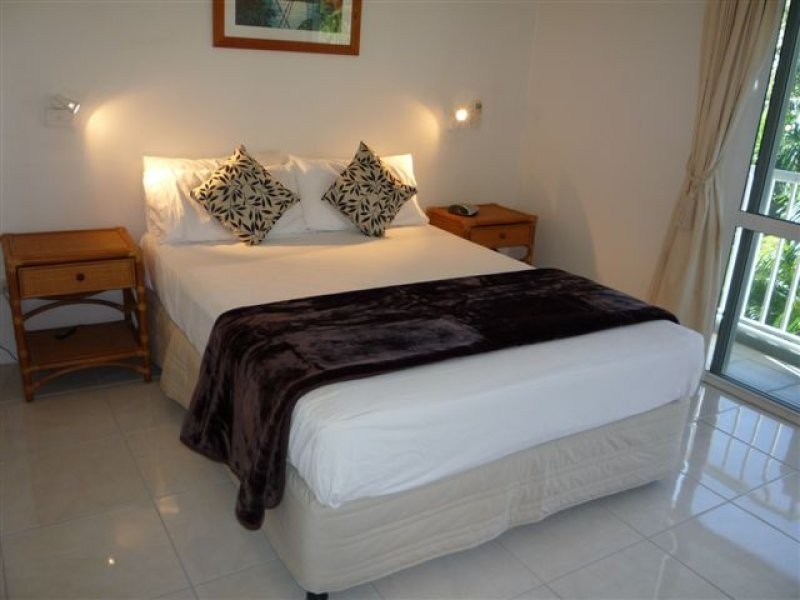 Palm Cove QLD 4879
