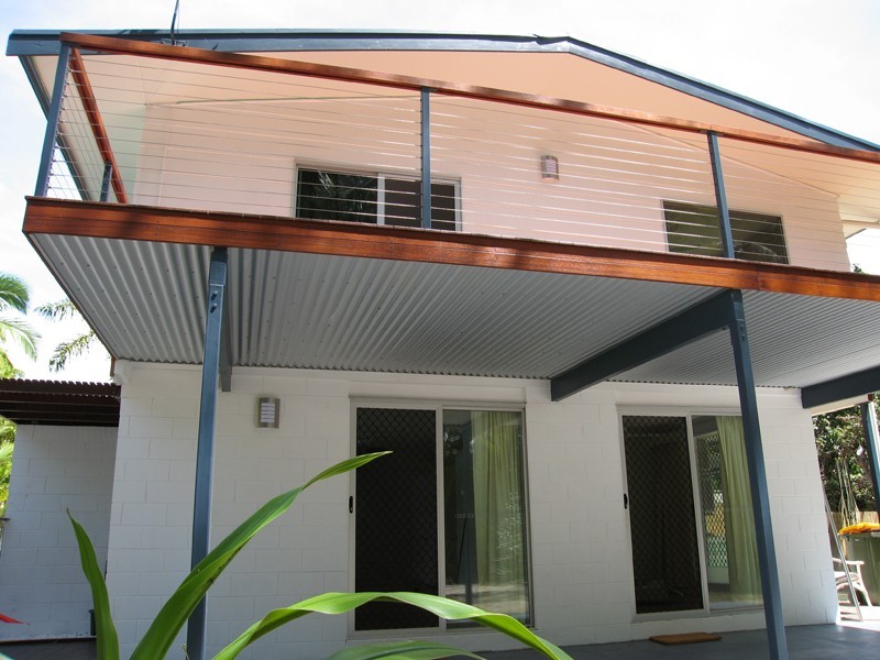 10 Clifton Road, Clifton Beach QLD 4879