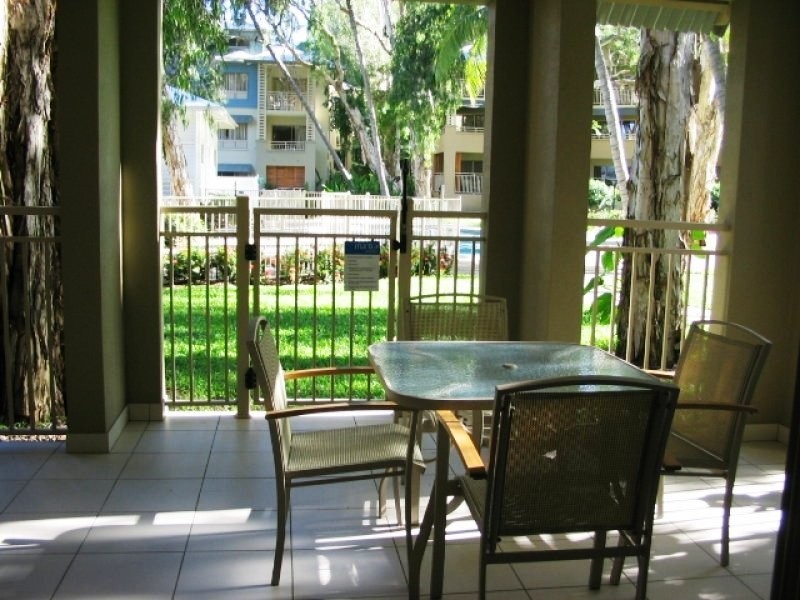 Palm Cove QLD 4879