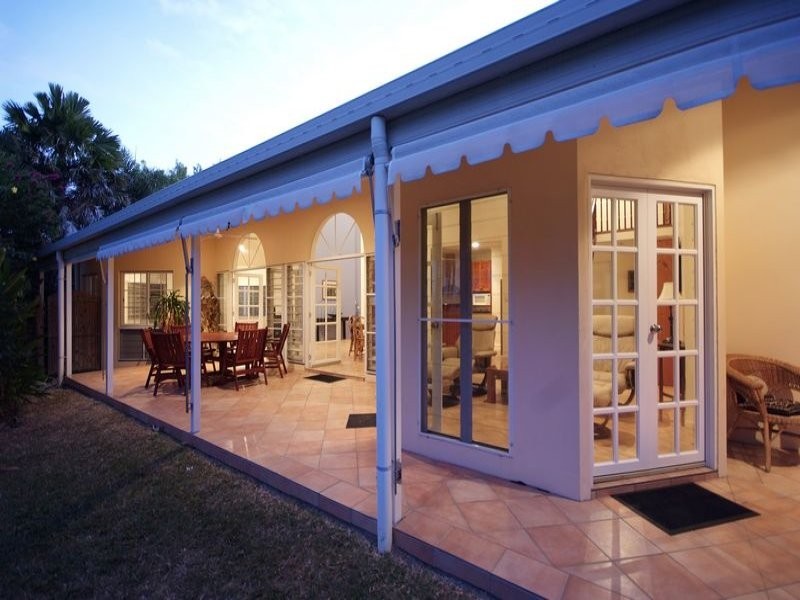26 Trivia Street, Palm Cove QLD 4879
