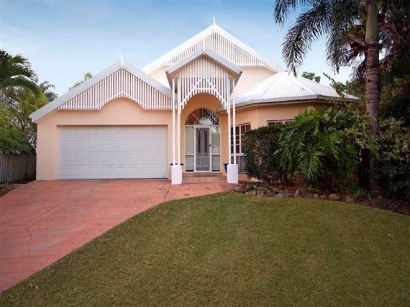 26 Trivia Street, Palm Cove QLD 4879