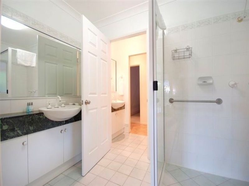 26 Trivia Street, Palm Cove QLD 4879
