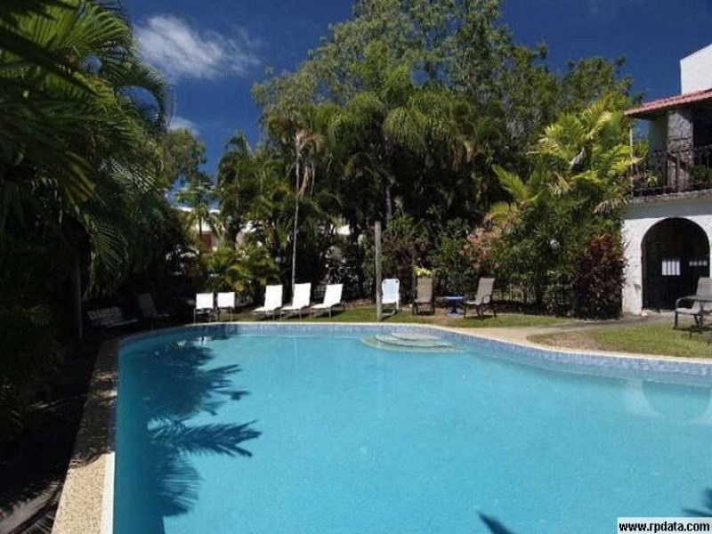 6/5 Amphora Street, Palm Cove QLD 4879