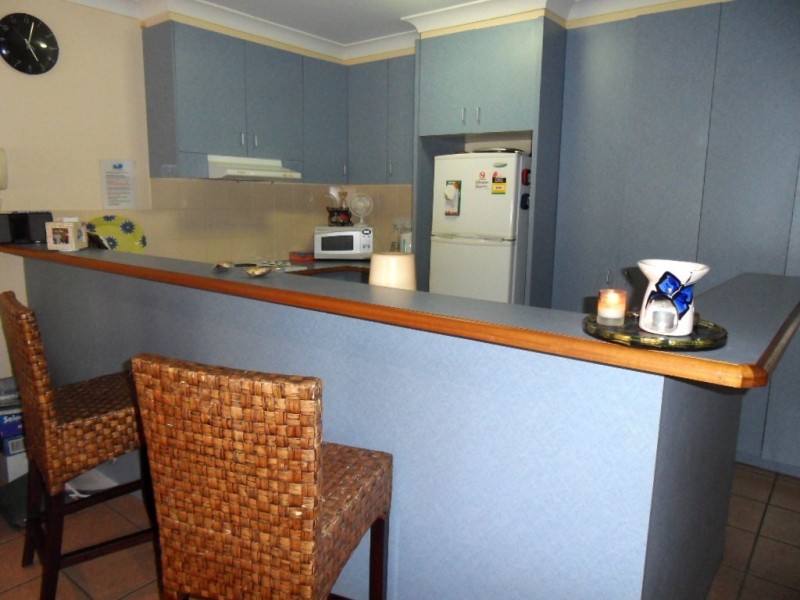 8/24 Warren Street, Palm Cove QLD 4879