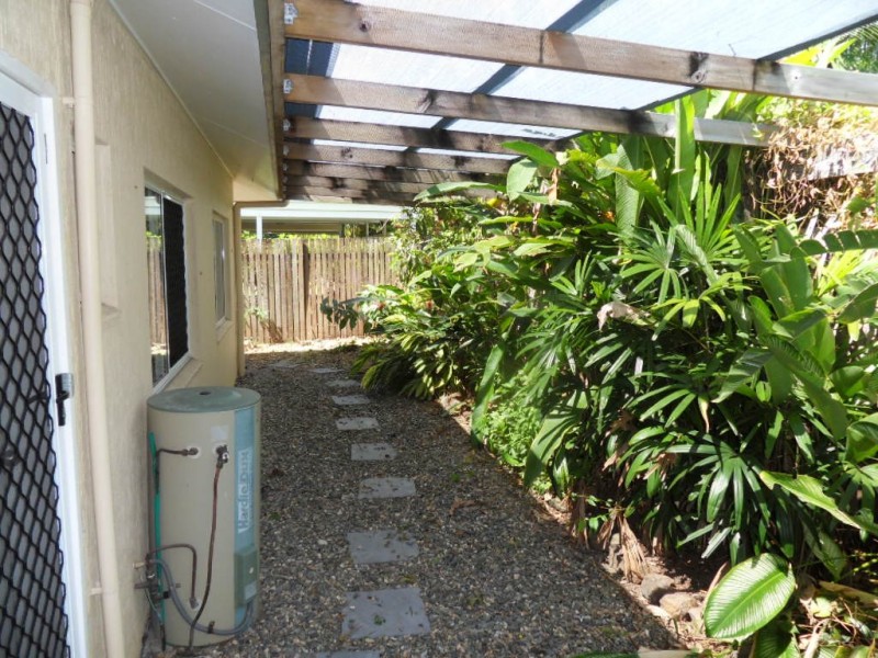 Palm Cove QLD 4879