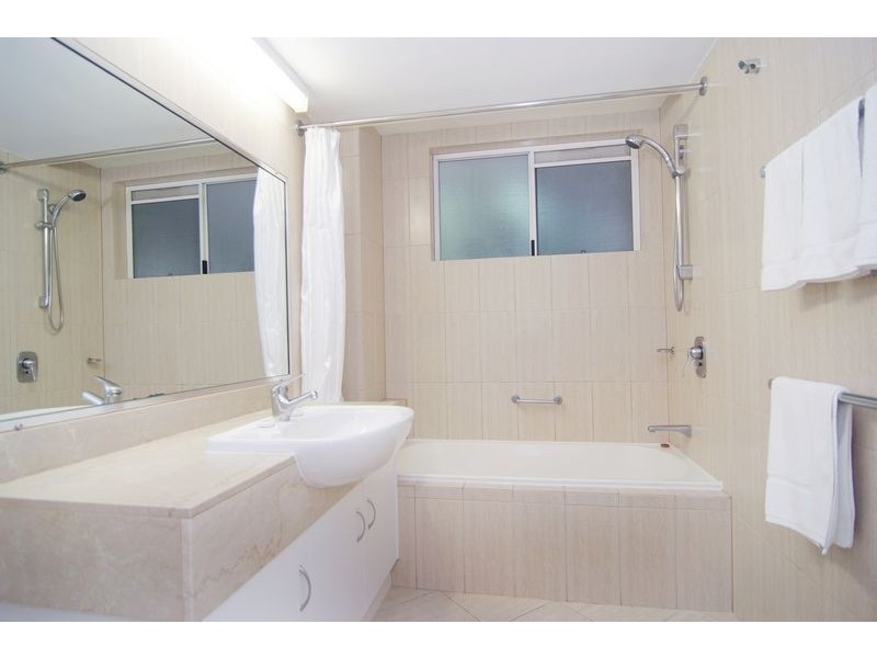 117 Tiger Cowrie, Coral Coast Drive, Palm Cove QLD 4879