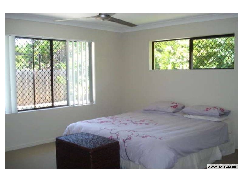 1 Helix Close, Clifton Beach QLD 4879