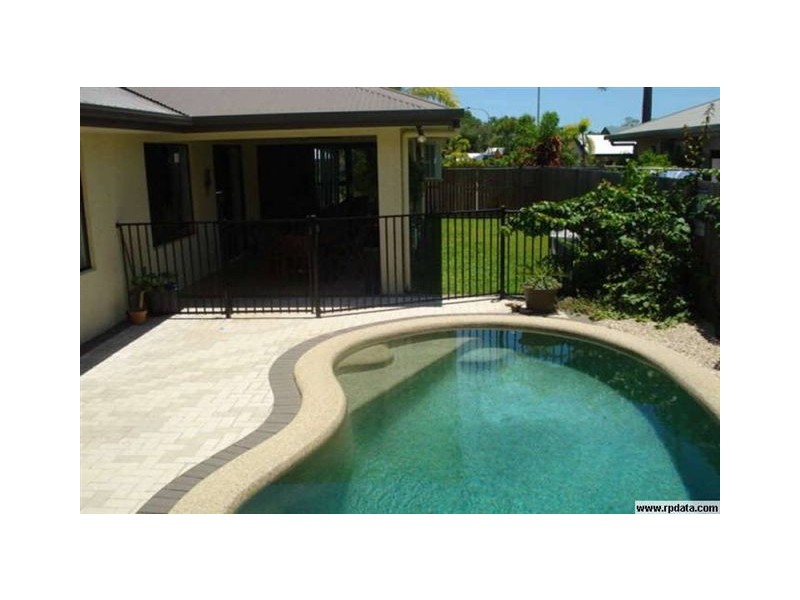 1 Helix Close, Clifton Beach QLD 4879