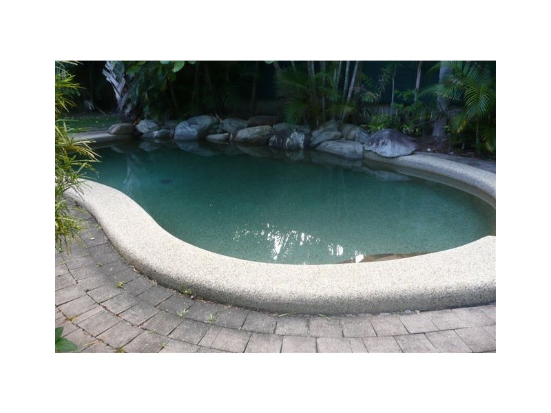 7 Thais St, Palm Cove QLD 4879