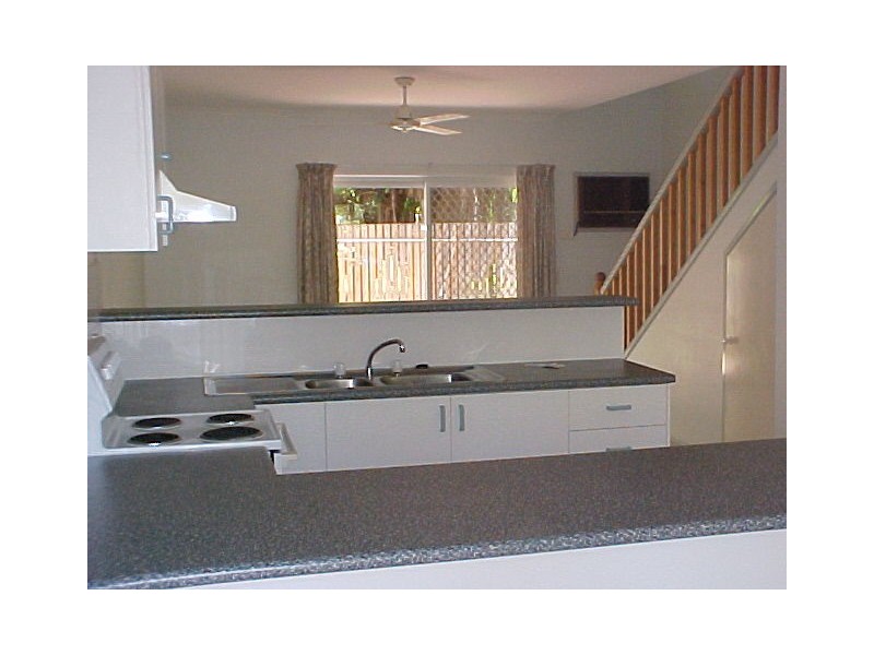 6/101 Moore Street, Trinity Beach QLD 4879