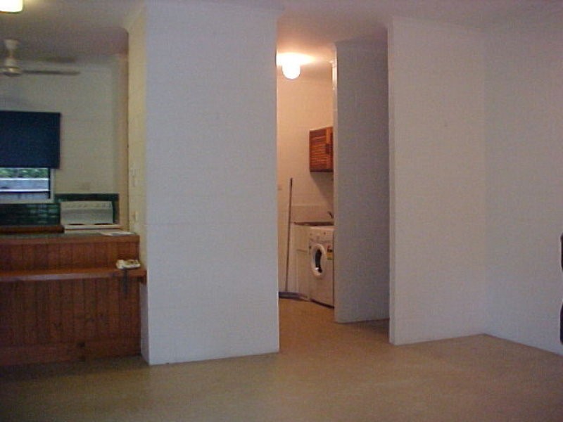 1/5 Thais St, Palm Cove QLD 4879