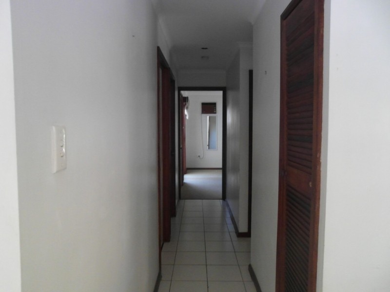 33 Thais St, Palm Cove QLD 4879