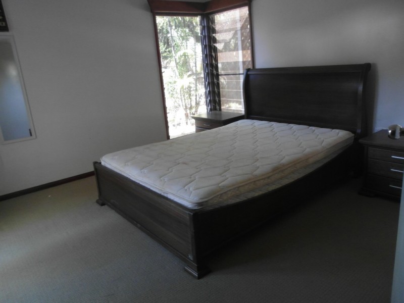 33 Thais St, Palm Cove QLD 4879