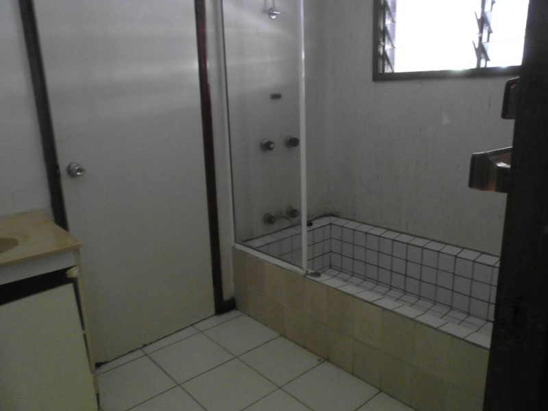 33 Thais St, Palm Cove QLD 4879