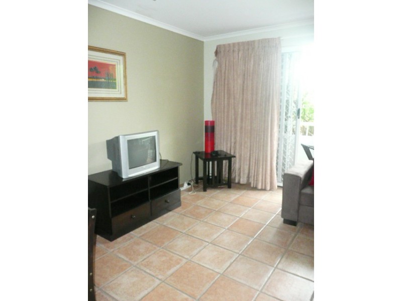411 White Cowrie, Coral Coast Drive, Palm Cove QLD 4879