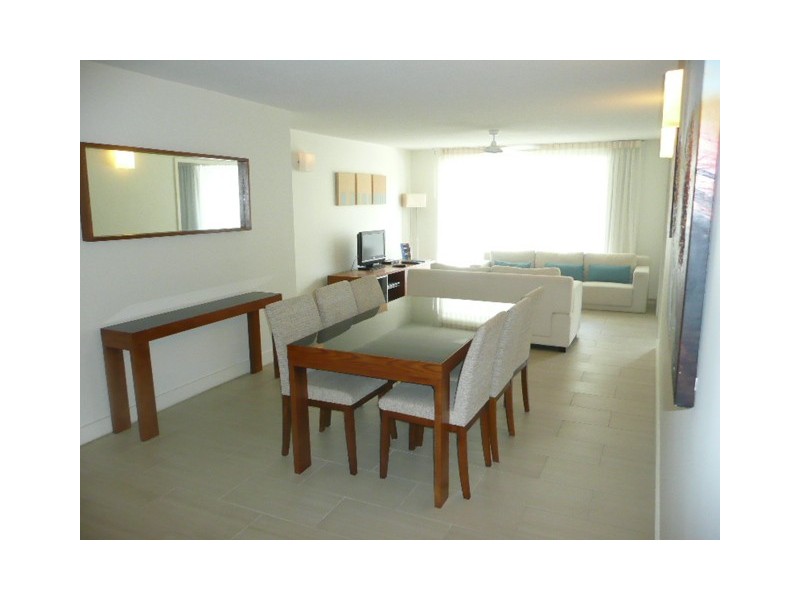 1 Williams Esp, Palm Cove QLD 4879