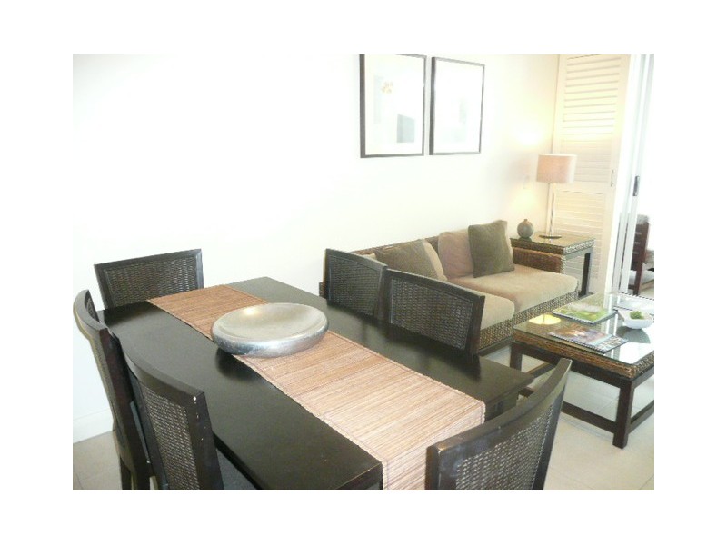 3421/22 The Beach Club, Palm Cove QLD 4879