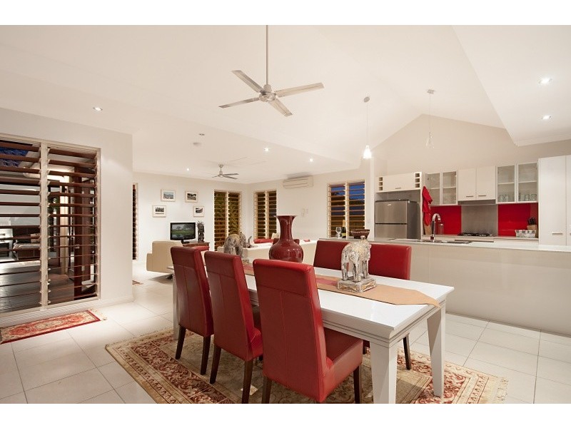 Palm Cove QLD 4879