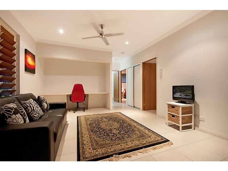Palm Cove QLD 4879