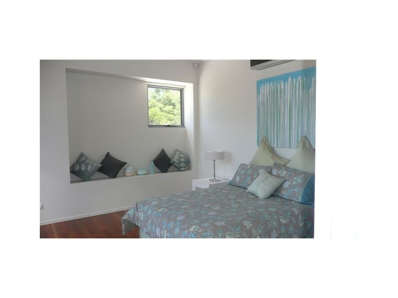 4 Muller St, Palm Cove QLD 4879