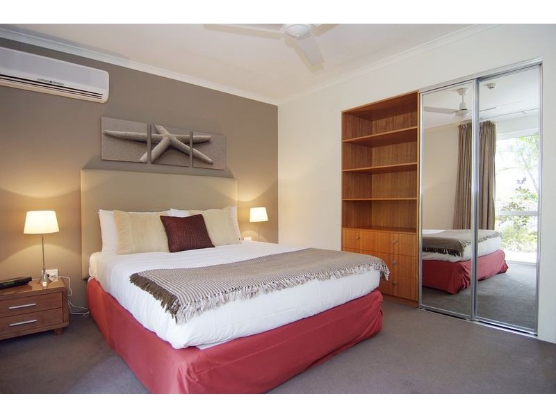 343 Red Cowrie, Coral Coast Drive, Palm Cove QLD 4879