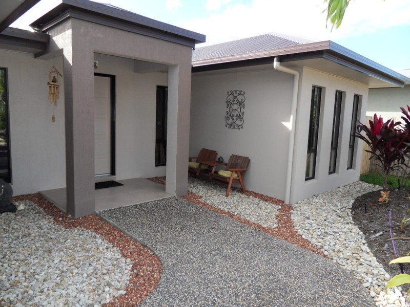 11 Liontown Way, Trinity Park QLD 4879