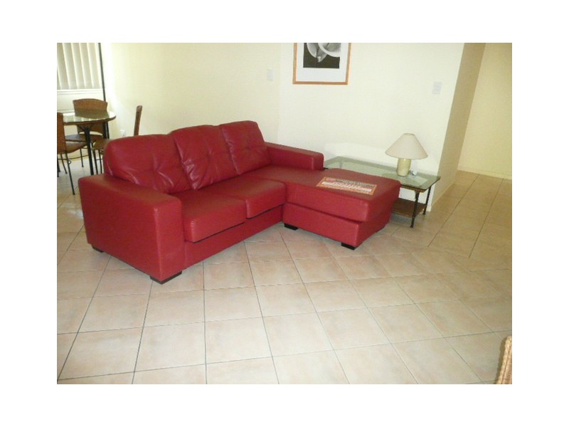 2/30 Oliva Street, Palm Cove QLD 4879