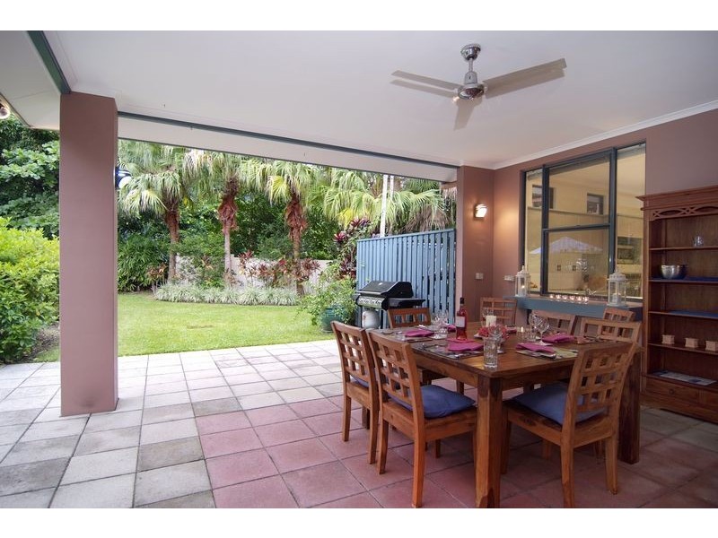 24/75 Cedar Rd, Palm Cove QLD 4879