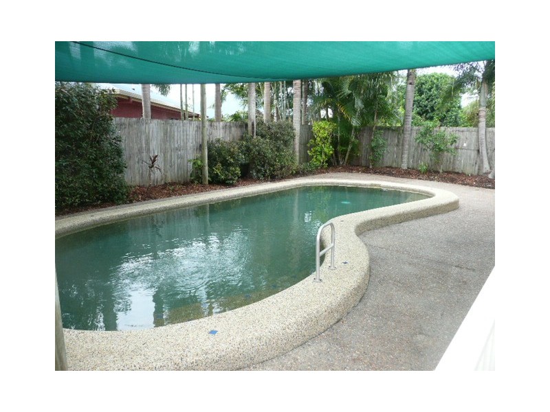 84 Nova St, Kewarra Beach QLD 4879