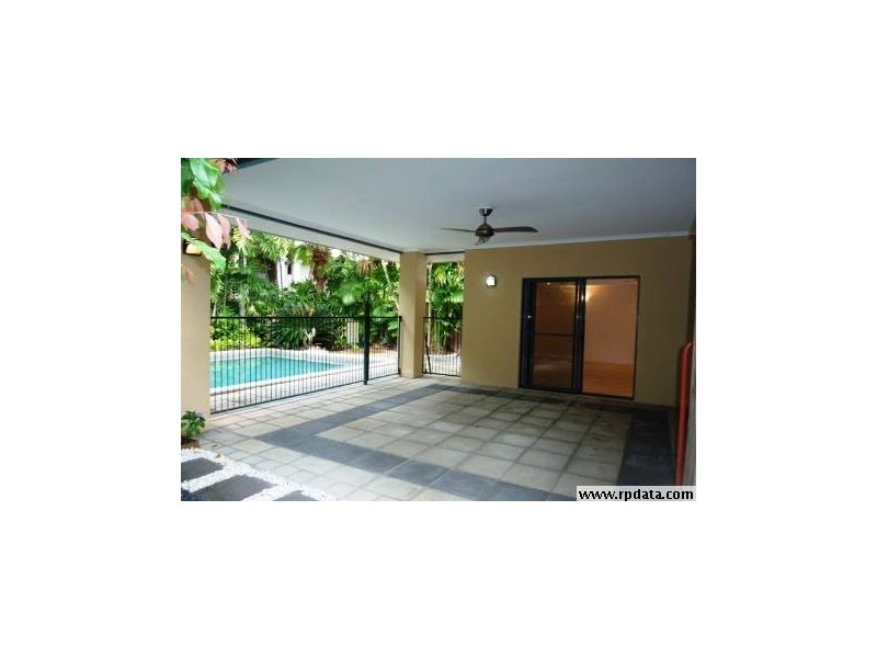 19/75 Cedar Rd, Palm Cove QLD 4879