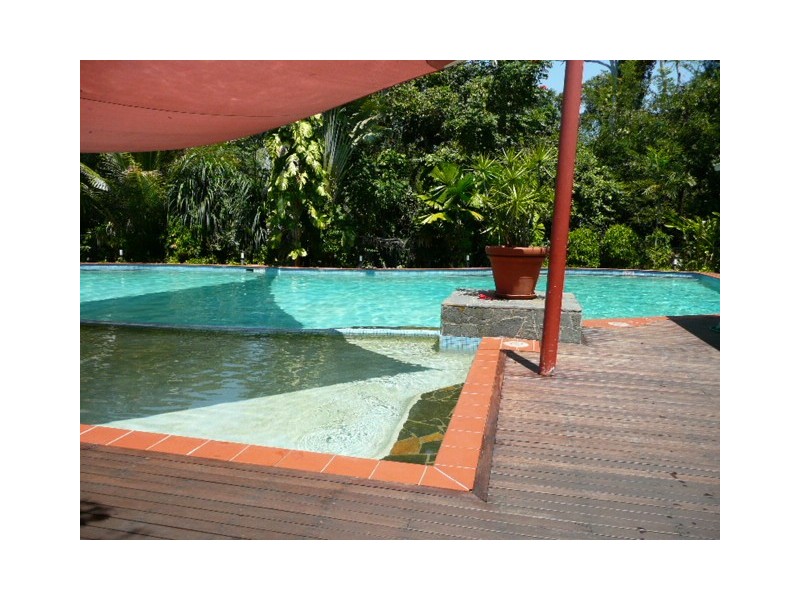 7/23 Veivers Rd, Palm Cove QLD 4879