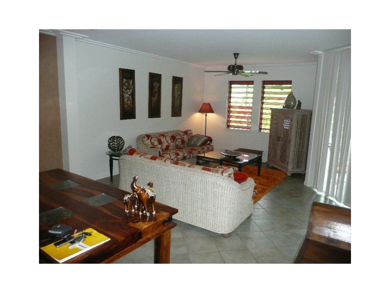 7/23 Veivers Rd, Palm Cove QLD 4879