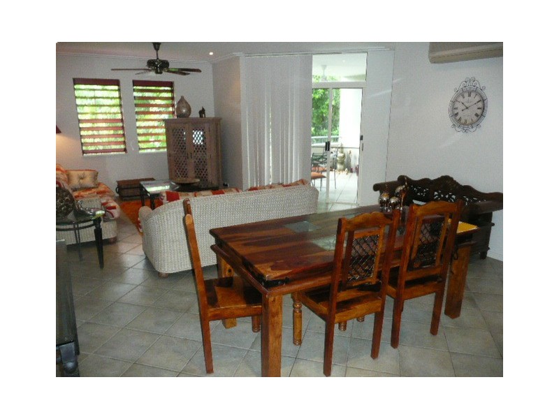 7/23 Veivers Rd, Palm Cove QLD 4879