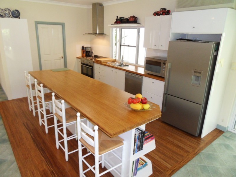 10 Parkinson Avenue, Kewarra Beach QLD 4879