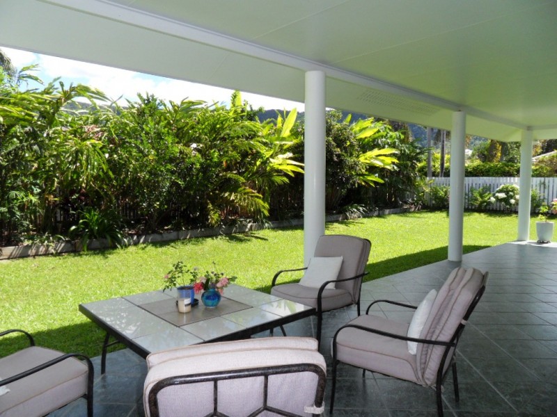 10 Parkinson Avenue, Kewarra Beach QLD 4879