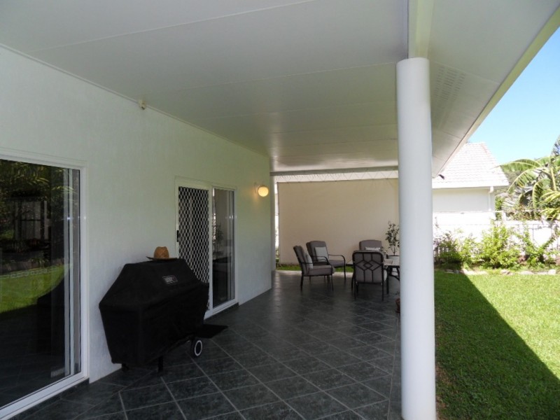 10 Parkinson Avenue, Kewarra Beach QLD 4879